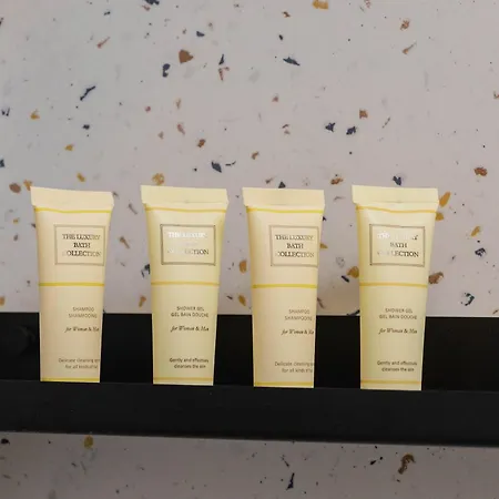 Lejlighed Elegant With Parking In By Renters *