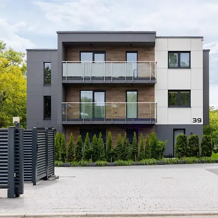 Elegant With Parking In By Renters Lejlighed Bielsko-Biała