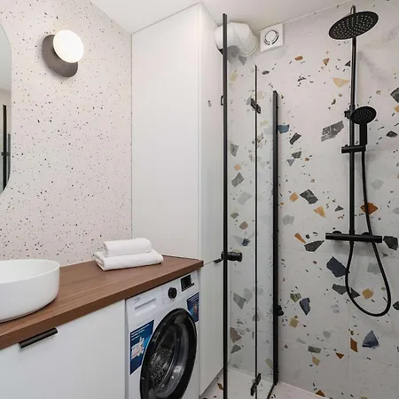 Apartment Elegant With Parking In By Renters Bielsko-Biala