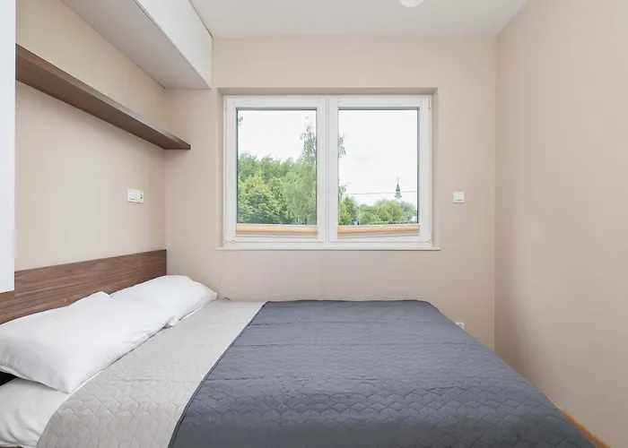 דירה Elegant With Parking In By Renters ביילסקו-ביאלה