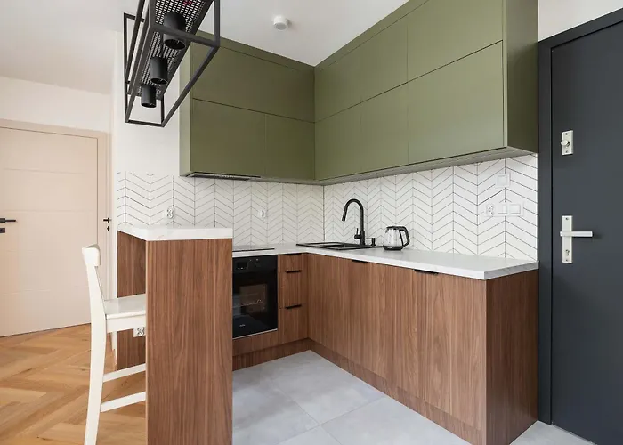 Elegant With Parking In By Renters ביילסקו-ביאלה