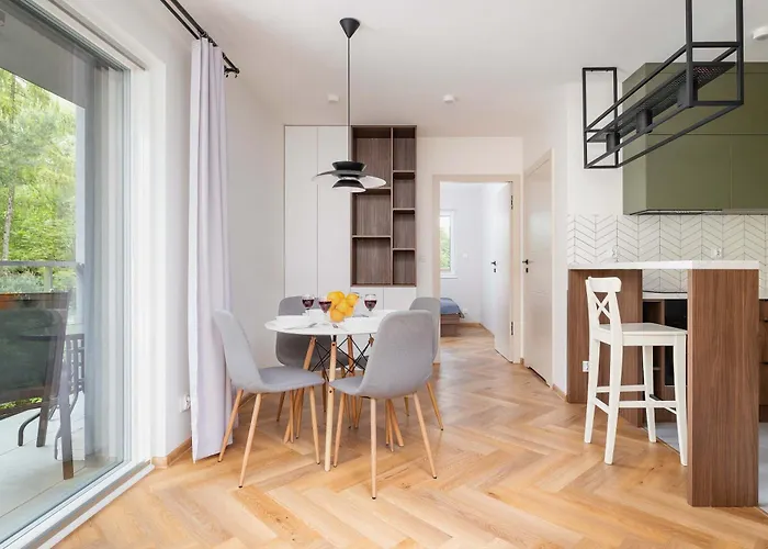 Elegant With Parking In By Renters