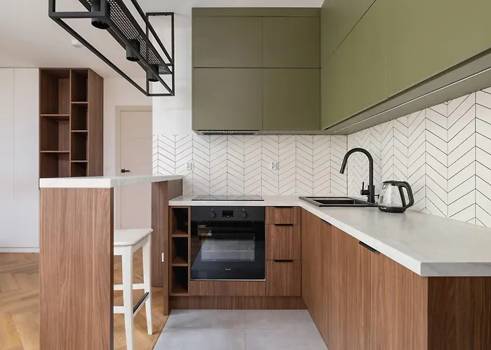 דירה Elegant With Parking In By Renters